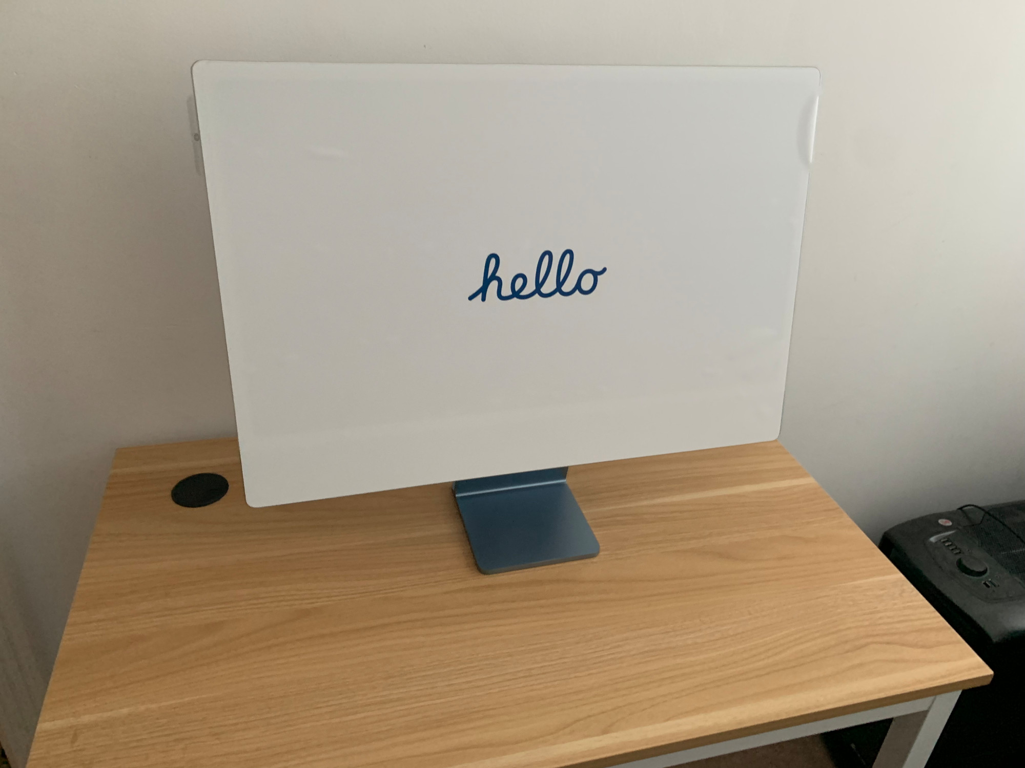 iMac Hello